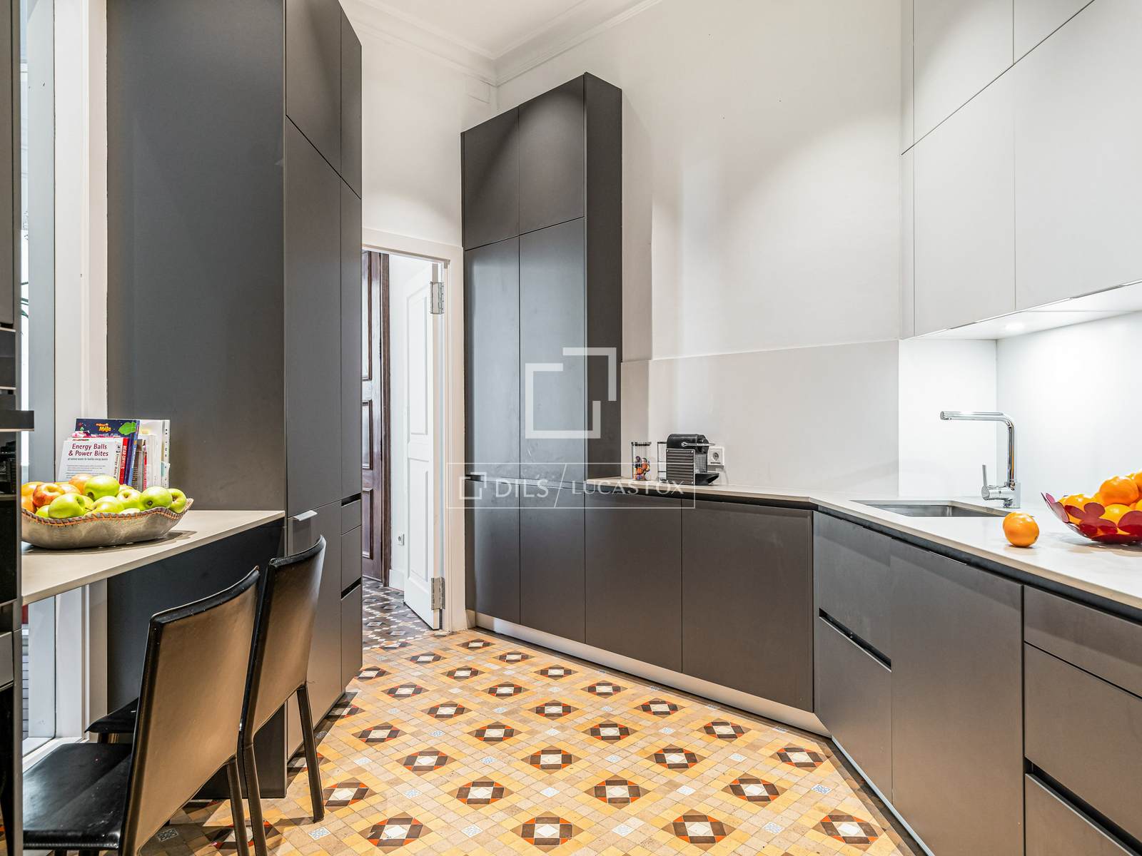 Wohnung in Barcelona, Spanien 5 Schlafzimmer, 222 m2 Nr. 150287
