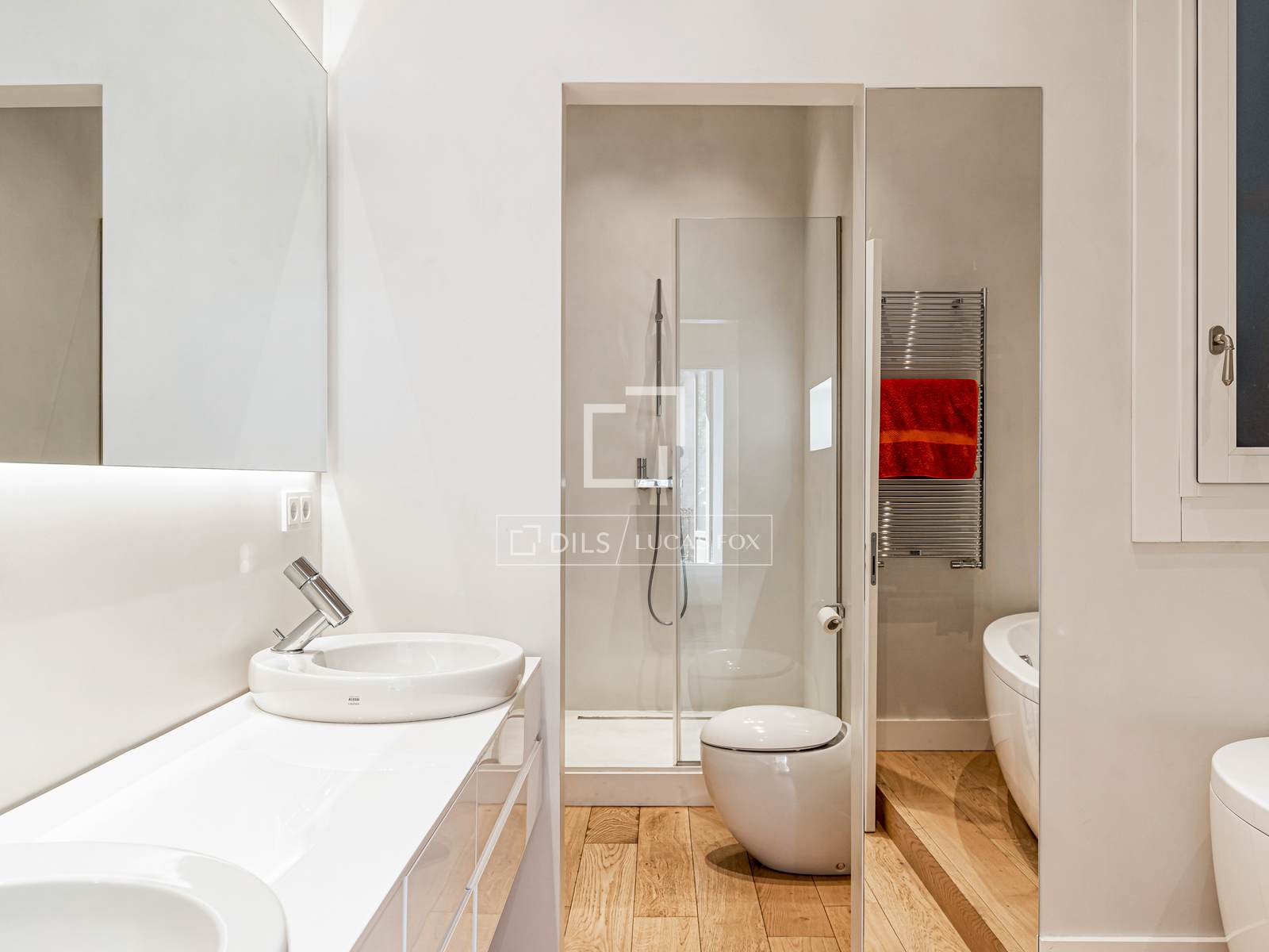Wohnung in Barcelona, Spanien 5 Schlafzimmer, 222 m2 Nr. 150287