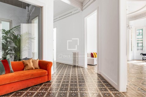Wohnung zum Verkauf in Barcelona, Spanien 5 Schlafzimmer, 222 m2 Nr. 150287 - Foto 13