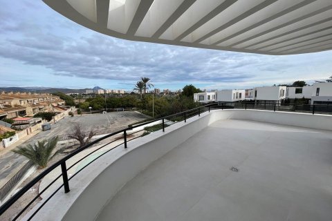 Villa for sale in La Font, Alicante, Spain 4 bedrooms, 500 sq.m. No. 165595 - photo 13