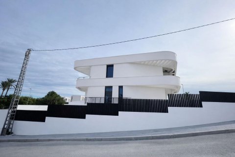 Villa for sale in La Font, Alicante, Spain 4 bedrooms, 500 sq.m. No. 165595 - photo 12