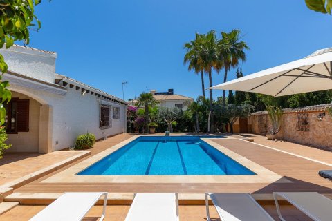 Villa for sale in Alicante, Spain 4 bedrooms, 168 sq.m. No. 165596 - photo 5