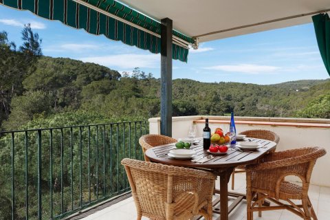 Apartamento en venta en Tamariu, Gerona, España 3 dormitorios, No. 141170 - foto 2