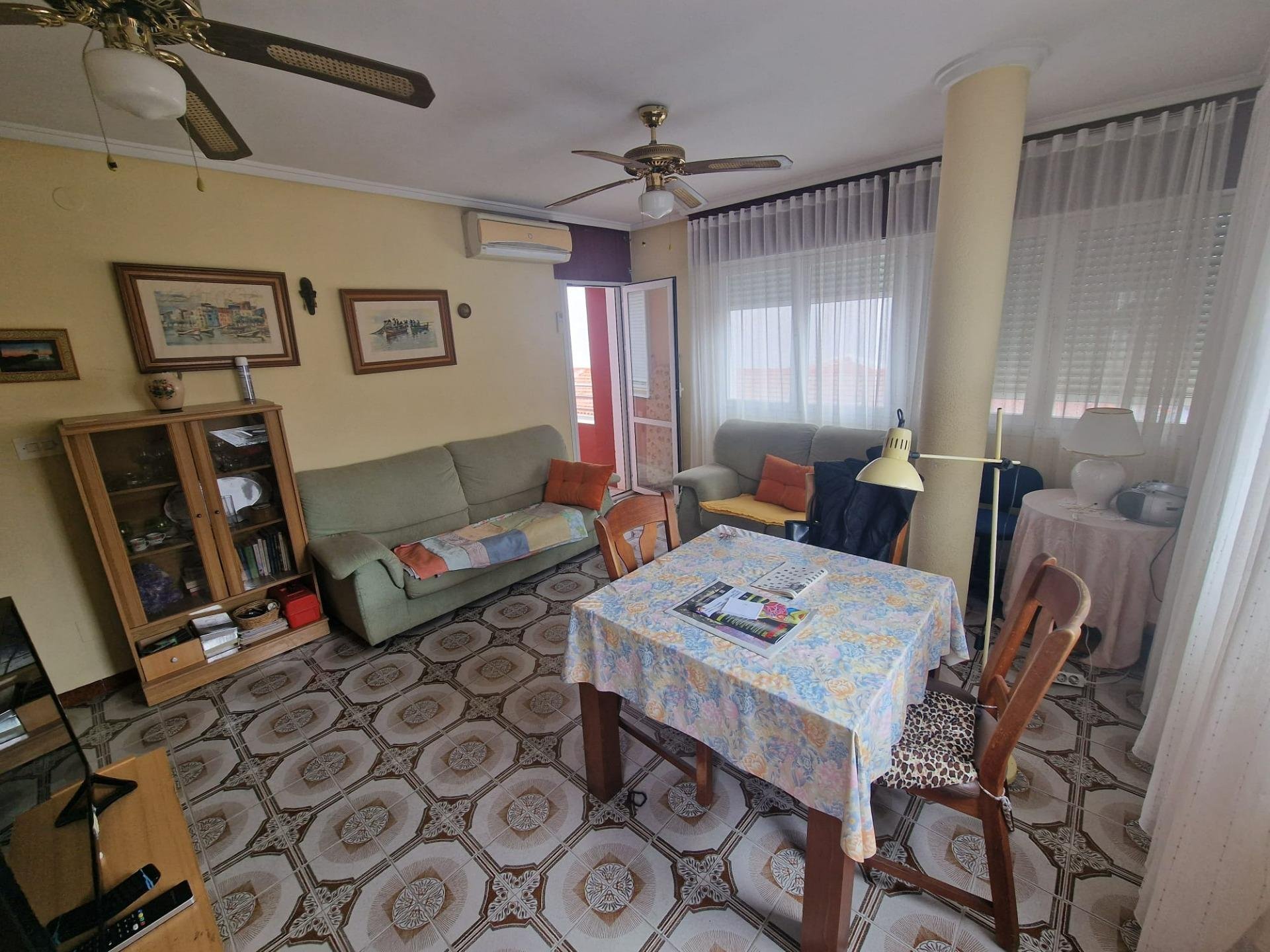 Apartment in Torrevieja, Alicante, Spain 3 bedrooms, 110 sq.m. No. 182821