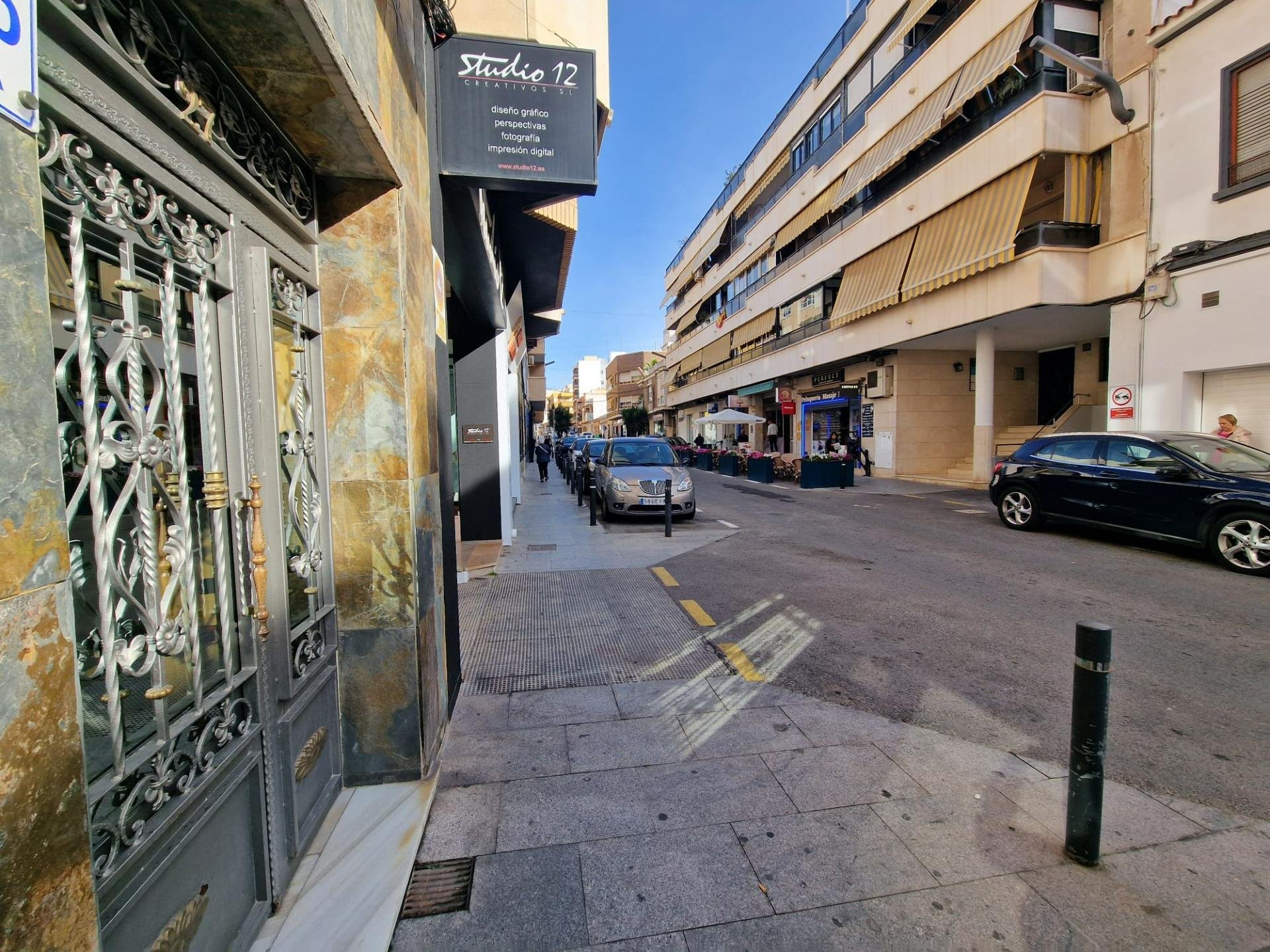 Apartment in Torrevieja, Alicante, Spain 3 bedrooms, 110 sq.m. No. 182821