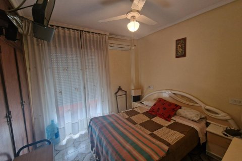 Lägenhet till salu i Torrevieja, Alicante, Spanien 3 sovrum, 110 kvm. Nr. 182821 - foto 17