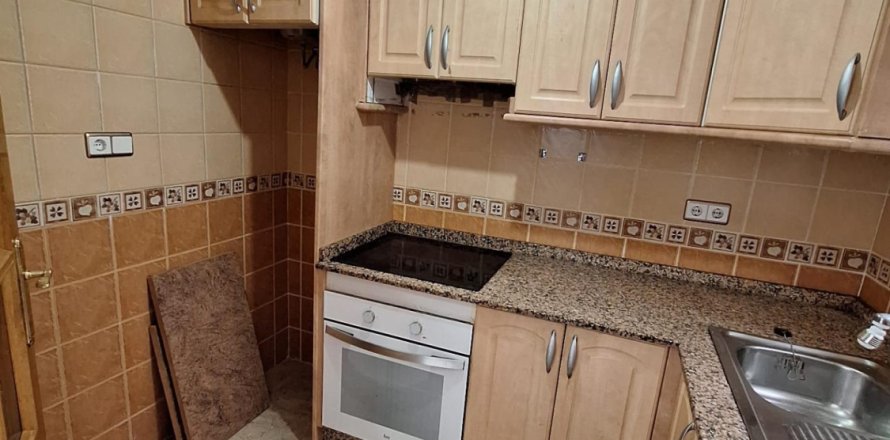 Appartamento a Torrevieja, Alicante, Spagna 2 camere da letto, 74 mq. N° 182822