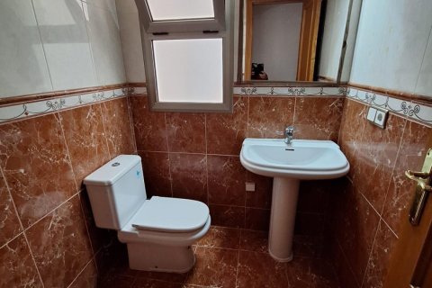Appartamento in vendita a Torrevieja, Alicante, Spagna 2 camere da letto, 74 mq. N° 182822 - foto 7
