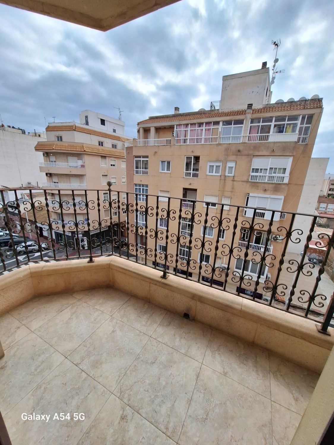 Apartment à Torrevieja, Alicante, Espagne 2 chambres, 74 m2 No. 182822