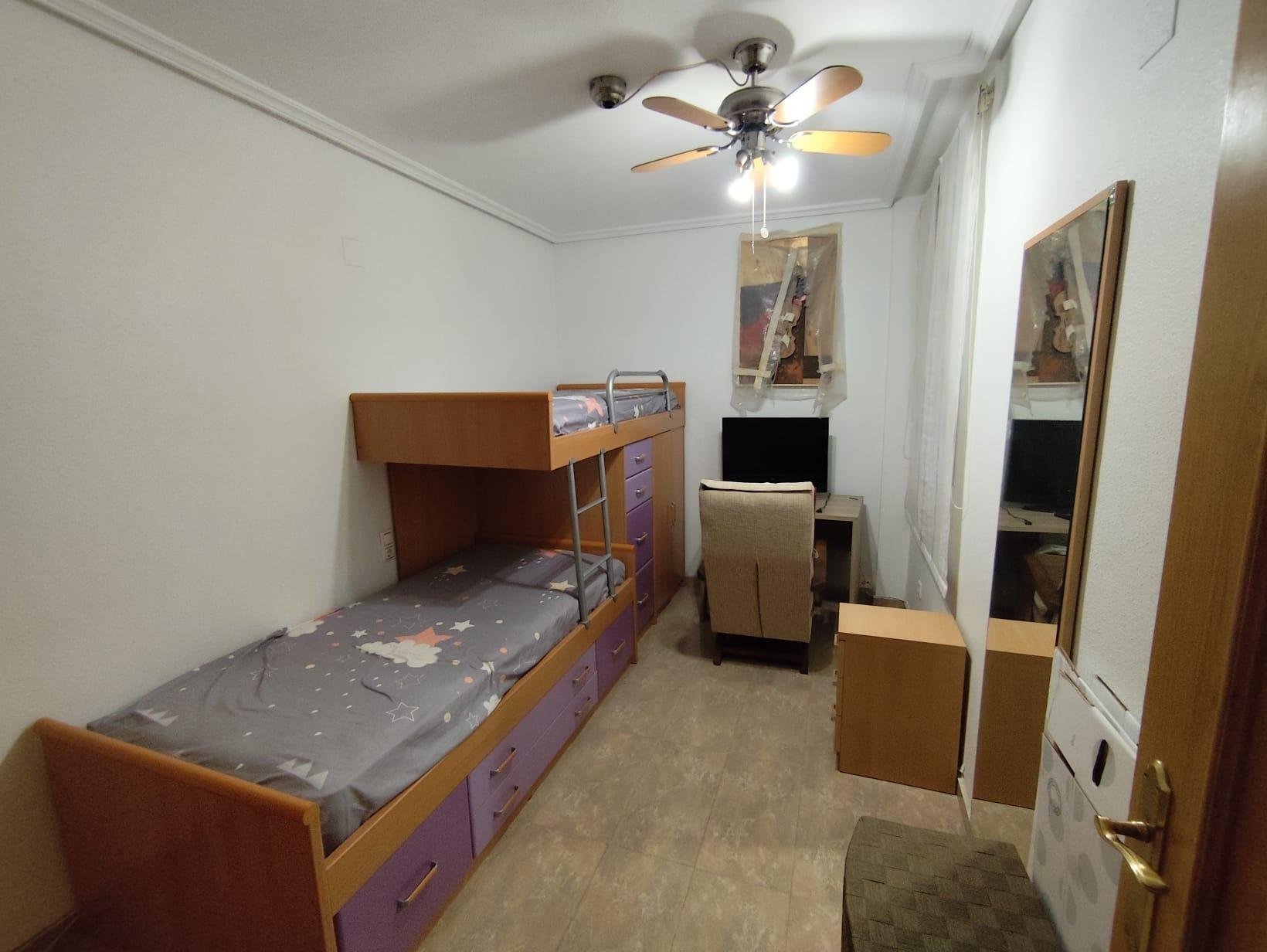 Apartament w Torrevieja, Alicante, Hiszpania 4 sypialnie, 107 mkw. nr 182820