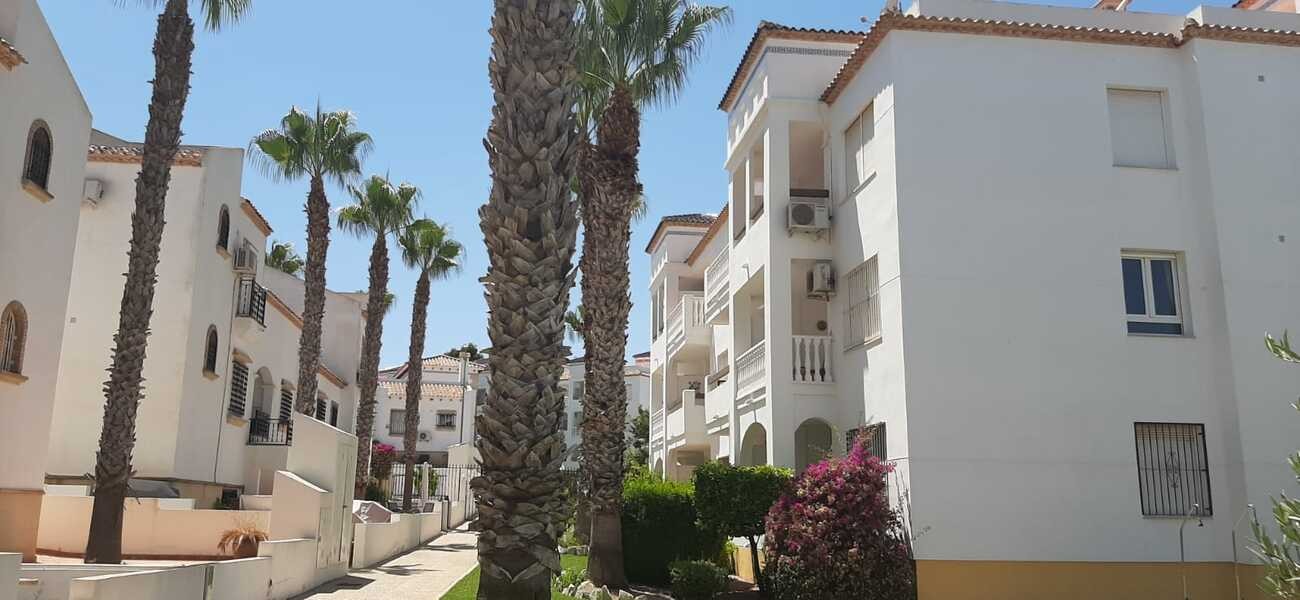 Apartamento en Villamartin, Alicante, España 2 dormitorios,  No. 183389