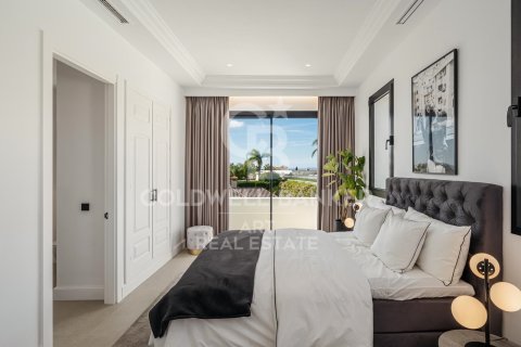 Villa en venta en Benahavís, Málaga, España 6 dormitorios, 1466 m2 No. 158899 - foto 19