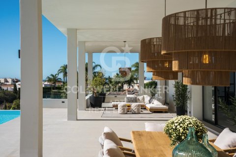 Villa en venta en Benahavís, Málaga, España 6 dormitorios, 1466 m2 No. 158899 - foto 7