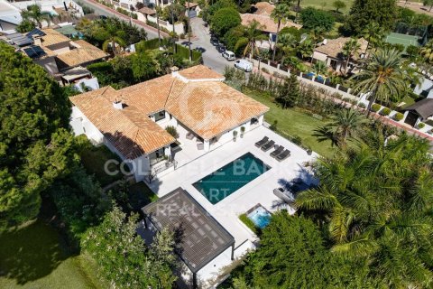 Villa en venta en Marbella, Málaga, España 5 dormitorios, 648 m2 No. 158900 - foto 26