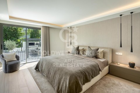 Villa en venta en Marbella, Málaga, España 5 dormitorios, 648 m2 No. 158900 - foto 14