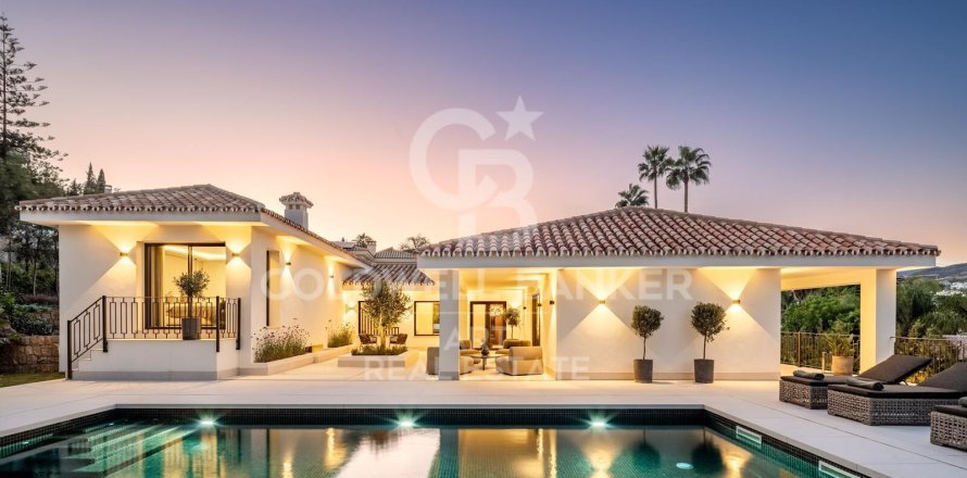 Villa à Marbella, Malaga, Espagne 5 chambres, 648 m2 No. 158900