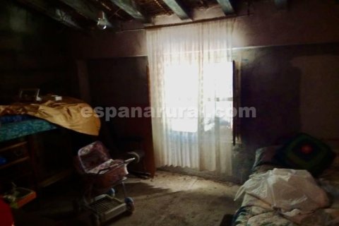 House for sale in Oria, Almeria, Spain 6 bedrooms, 260 sq.m. No. 183982 - photo 12