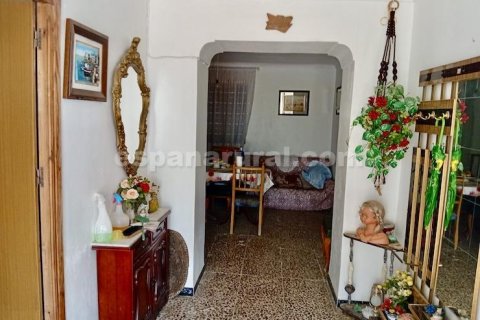 House for sale in Oria, Almeria, Spain 6 bedrooms, 260 sq.m. No. 183982 - photo 3