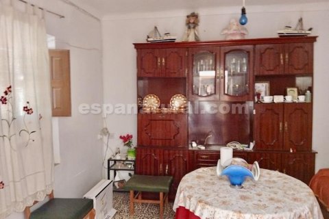 House for sale in Oria, Almeria, Spain 6 bedrooms, 260 sq.m. No. 183982 - photo 4