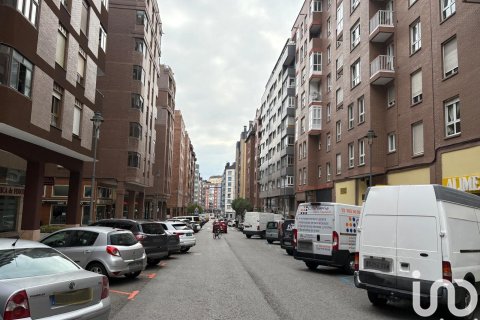 Lokal usługowy w Aviles, Asturias, Hiszpania 68 mkw. nr 185642 – zdjęcie 6