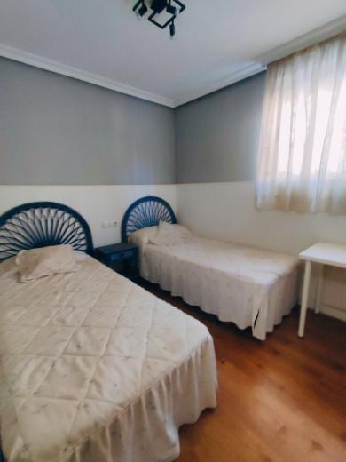 Villa i Torrevieja, Alicante, Spanien 6 sovrum, 400 kvm. Nr. 113139