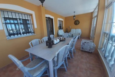 Villa for sale Torrevieja, Alicante, Spain 6 bedrooms, 400 sq.m. No. 113139 - photo 15