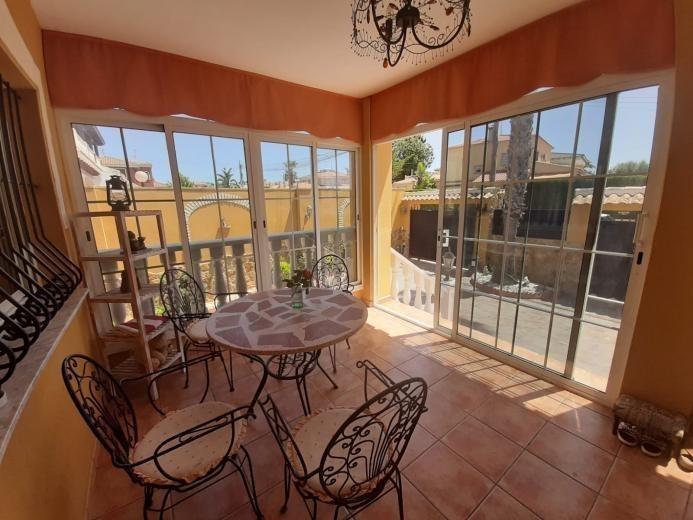 Villa i Torrevieja, Alicante, Spanien 6 sovrum, 400 kvm. Nr. 113139