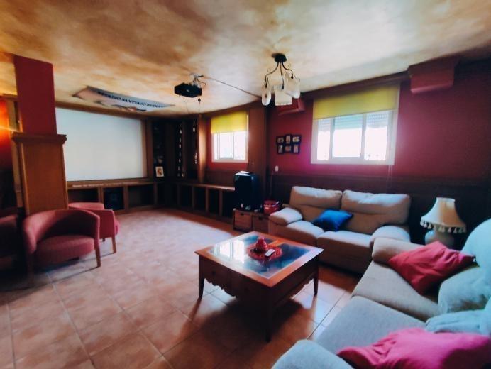 Villa i Torrevieja, Alicante, Spanien 6 sovrum, 400 kvm. Nr. 113139