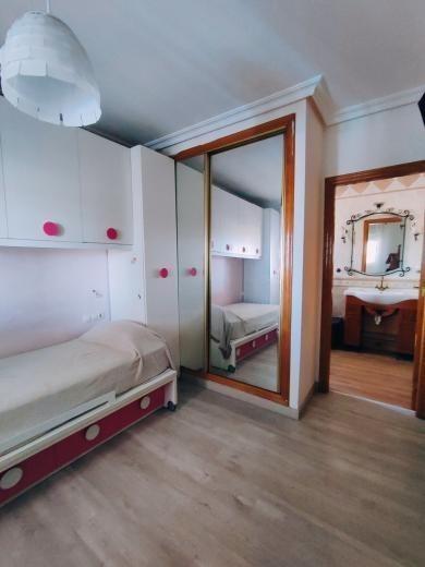 Villa i Torrevieja, Alicante, Spanien 6 sovrum, 400 kvm. Nr. 113139