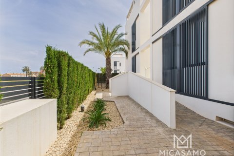 Lägenhet till salu i Mar De Cristal, Murcia, Spanien 3 sovrum, 90 kvm. Nr. 146496 - foto 23