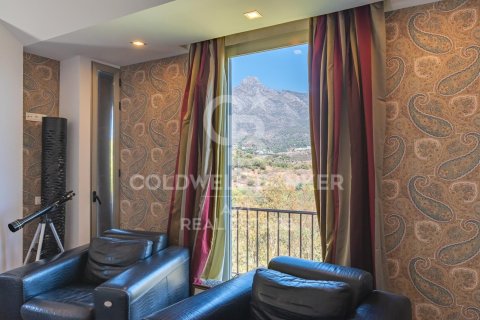 Villa for sale in Marbella, Malaga, Spain 5 bedrooms, 600 sq.m. No. 157921 - photo 7