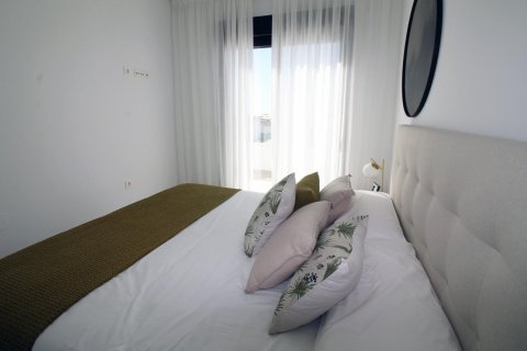 Продажа таухауса в Пилар де ла Орадада, Аликанте, Испания 4 спальни, 114м2 №142742 - фото 25