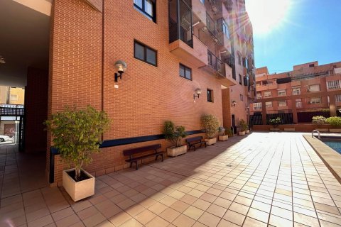 Huoneisto myytävänä Alicante, Espanja, 1 makuuhuone, 74 m2 No. 190989 - kuva 14