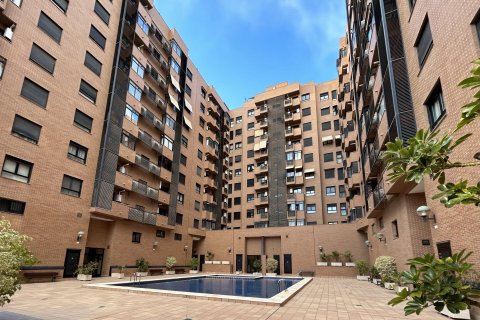 Huoneisto myytävänä Alicante, Espanja, 1 makuuhuone, 74 m2 No. 190989 - kuva 16