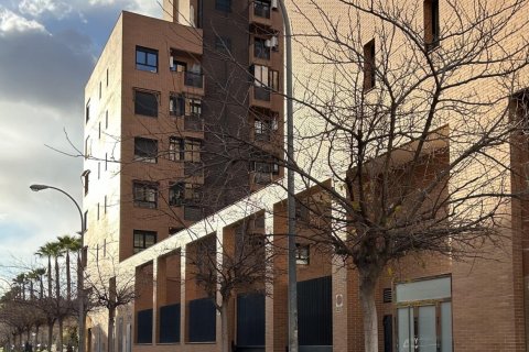 Huoneisto myytävänä Alicante, Espanja, 1 makuuhuone, 74 m2 No. 190989 - kuva 17