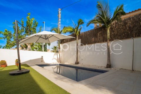 Villa en venta Torre de la Horadada, Alicante, España 5 dormitorios, 119 m2 No. 137670 - foto 5