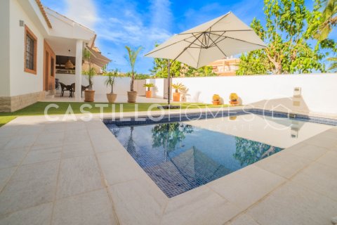 Villa en venta Torre de la Horadada, Alicante, España 5 dormitorios, 119 m2 No. 137670 - foto 3