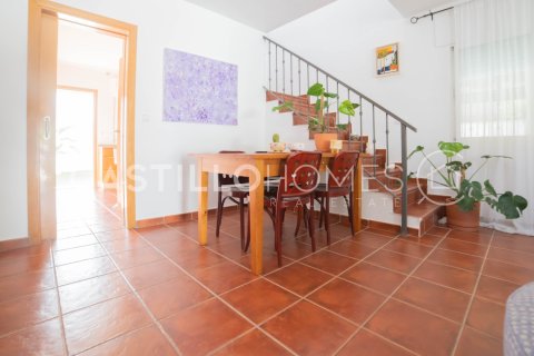 Villa en venta Torre de la Horadada, Alicante, España 5 dormitorios, 119 m2 No. 137670 - foto 9