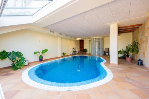 Kaupunkipientalo myytävänä Alaior, Menorca, Espanja, 5 makuuhuonetta, 327 m2 No. 140520 - kuva 2