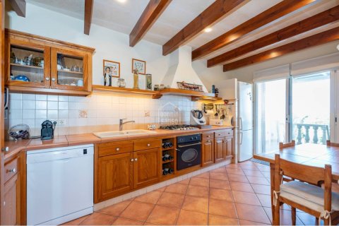 Kaupunkipientalo myytävänä Alaior, Menorca, Espanja, 5 makuuhuonetta, 327 m2 No. 140520 - kuva 7