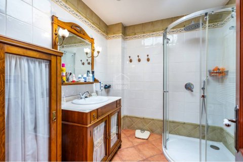Kaupunkipientalo myytävänä Alaior, Menorca, Espanja, 5 makuuhuonetta, 327 m2 No. 140520 - kuva 9