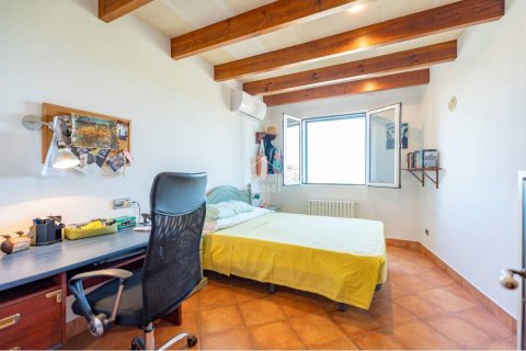 Kaupunkipientalo myytävänä Alaior, Menorca, Espanja, 5 makuuhuonetta, 327 m2 No. 140520 - kuva 10