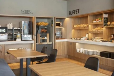 Lokal usługowy w Madrid, Hiszpania 3474 mkw. nr 140917 – zdjęcie 4