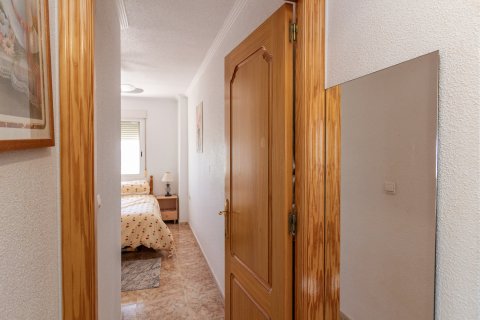Apartamento en venta en La Zenia, Alicante, España 2 dormitorios,  No. 190136 - foto 13