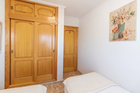 Apartamento en venta en La Zenia, Alicante, España 2 dormitorios,  No. 190136 - foto 12