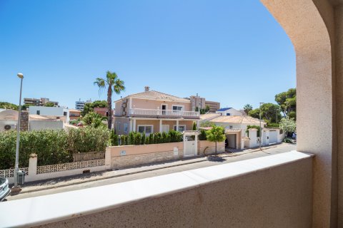 Apartamento en venta en La Zenia, Alicante, España 2 dormitorios,  No. 190136 - foto 2