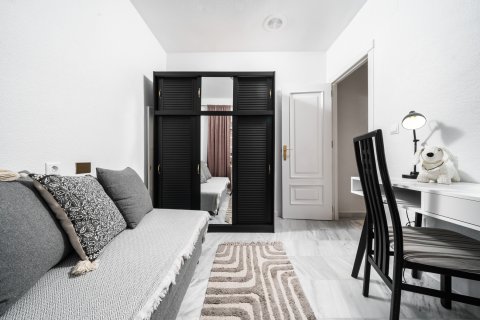 Apartamento en venta en Torrevieja, Alicante, España 2 dormitorios, 72 m2 No. 190133 - foto 17