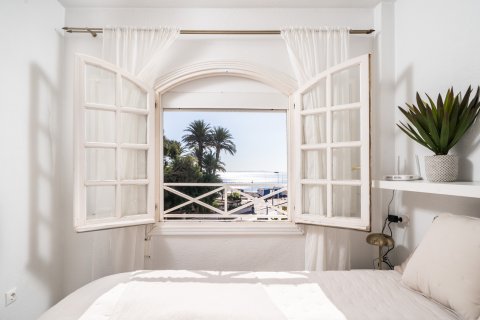 Apartamento en venta en Torrevieja, Alicante, España 2 dormitorios, 72 m2 No. 190133 - foto 19