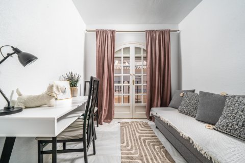 Apartamento en venta en Torrevieja, Alicante, España 2 dormitorios, 72 m2 No. 190133 - foto 7