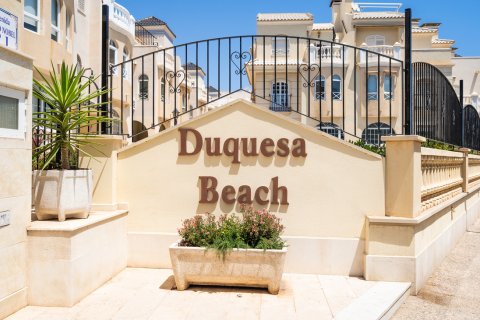 Apartamento en venta en Torrevieja, Alicante, España 2 dormitorios, 72 m2 No. 190133 - foto 15